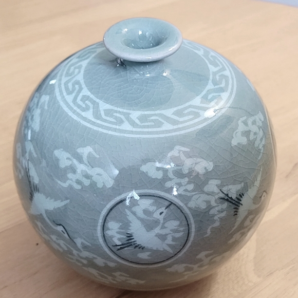 Handmade Korean Inlaid Celadon Jar.Cranes and Clouds Vase.Green/Blueish